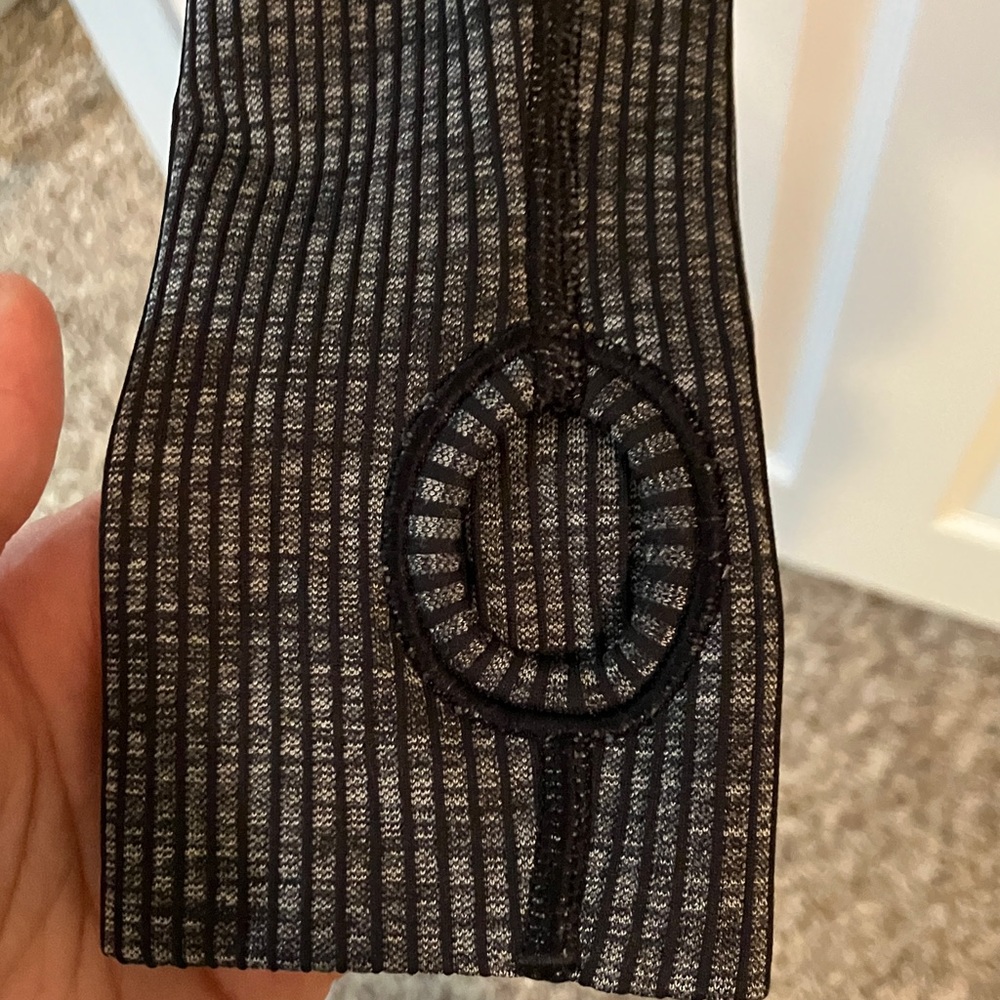 Lululemon Restless Pullover - Picture 2 of 4